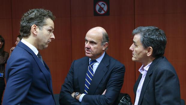 Dijsselbloem acusa al Sur de gastar en «copas y mujeres»