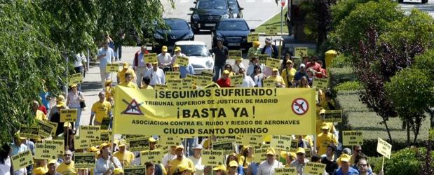 Imagen de archivo de una protesta de los vecinos de la urbanización Ciudad Santo Domingo