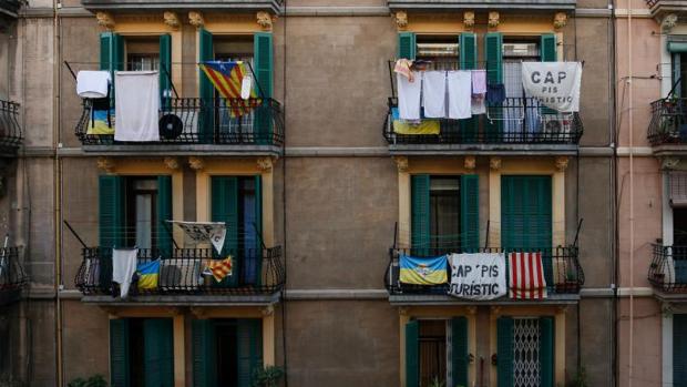 Protesta contra los apartamentos turísticos en Barcelona