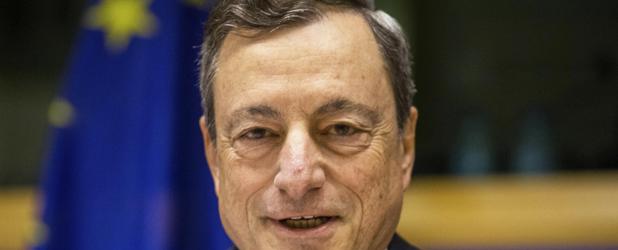 El presidente del BCE, Mario Draghi, este lunes en el Parlamento Europeo