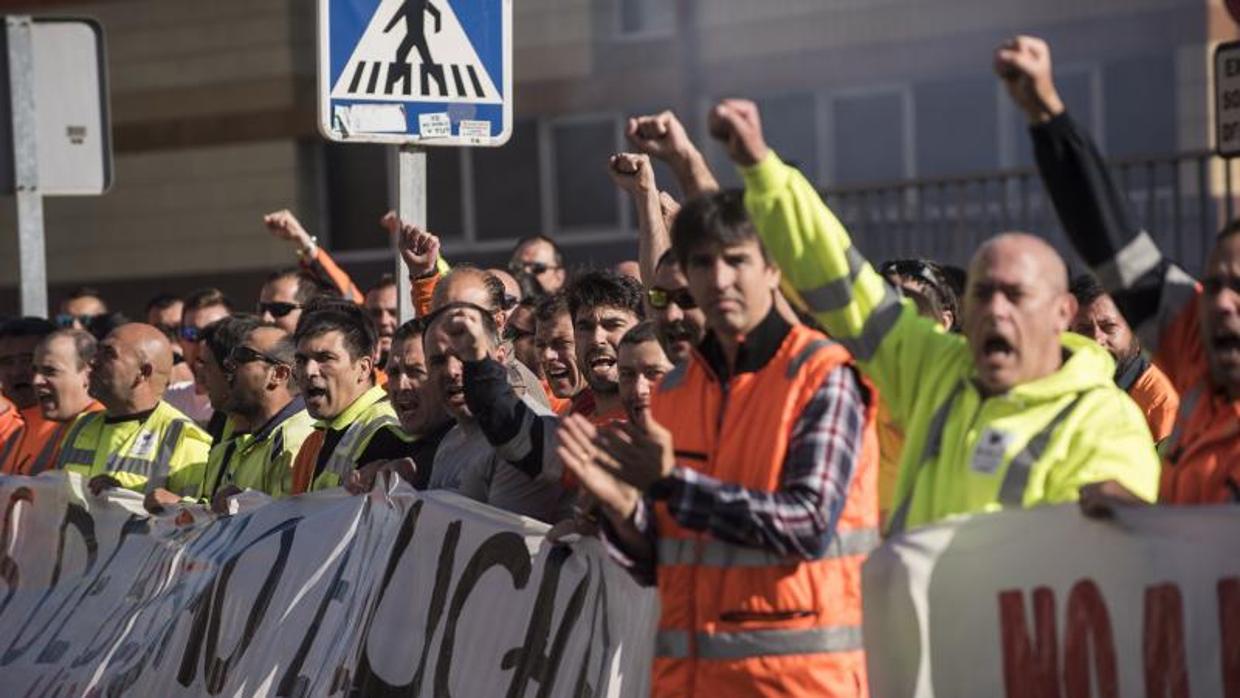 Protesta de estibadores contra la liberalización del sector