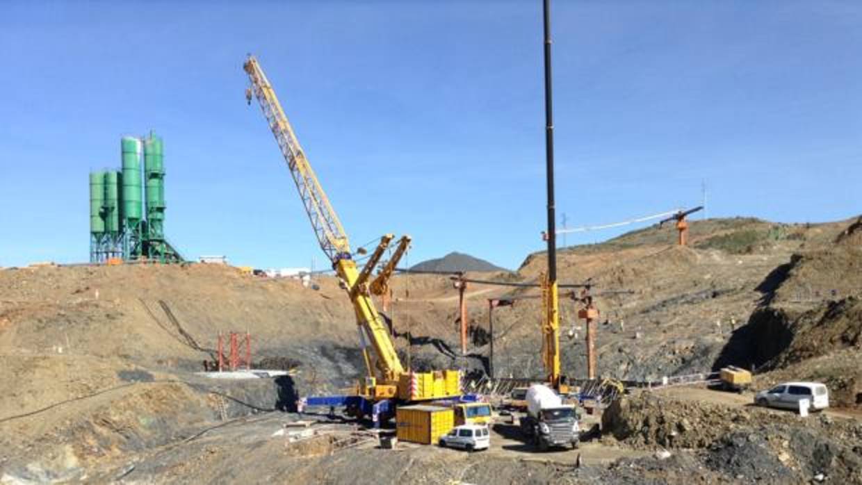 Imagen de las obras en la Presa de Alcolea