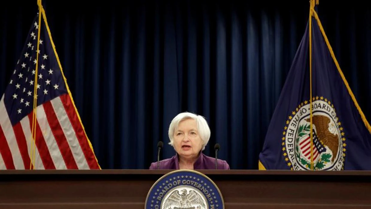 La Fed mantiene los tipos de interés en EE.UU. ante la baja inflación