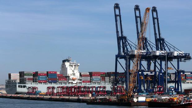 El tráfico portuario crece un 3,4 % hasta junio pese a conflicto de la estiba