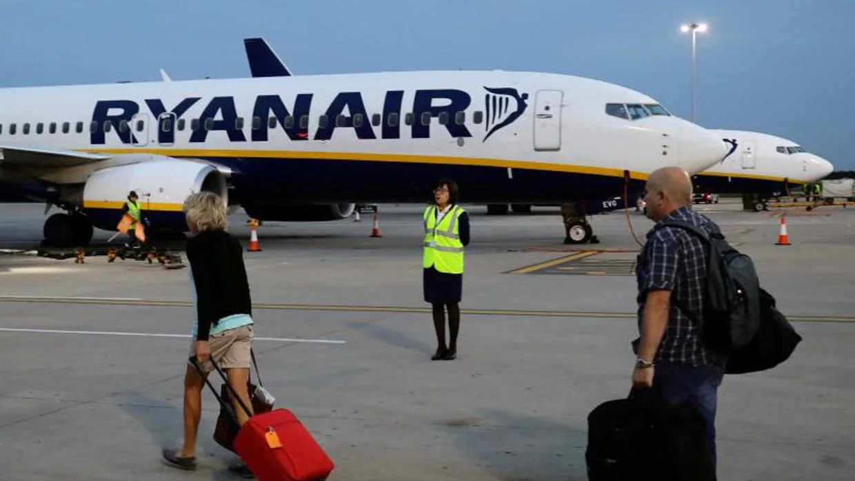 Ryanair ha modificado su calendario de invierno con la suspensión de 18.000 vuelos