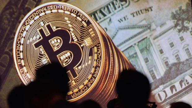 El bitcoin supera la barrera de 5.500 dólares por primera vez