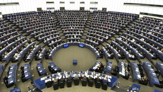 La Eurocámara aboga por introducir programas de renta mínima en todos los países de la UE