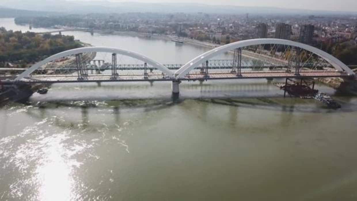 Puente de Azvi sobre el Danubio