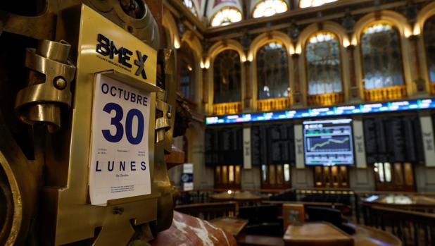 El Ibex registra la tercera mejor sesión del año tras la convocatoria de elecciones en Cataluña