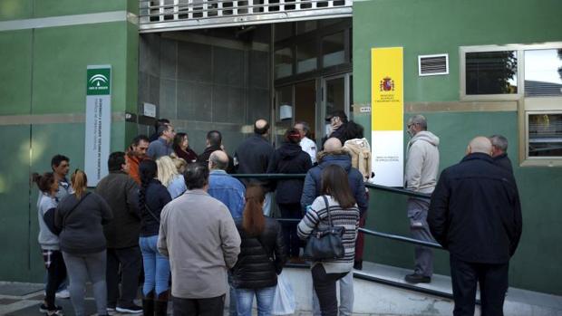 La creación de empleo se acelera y la afiliación suma 94.368 ocupados en octubre