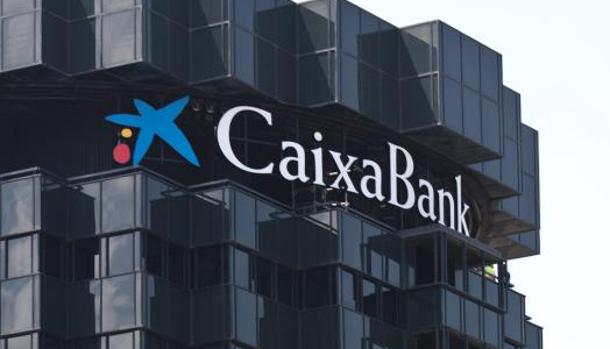 Moody's advierte de que la exposición de CaixaBank y Sabadell a Cataluña «continúa siendo un riesgo»