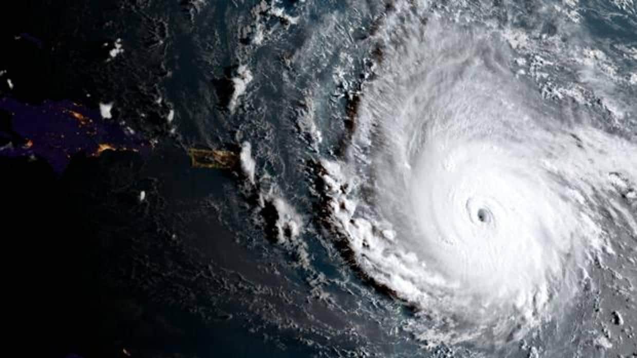 Imágen de satélite del Huracán Irma sobre El Caribe