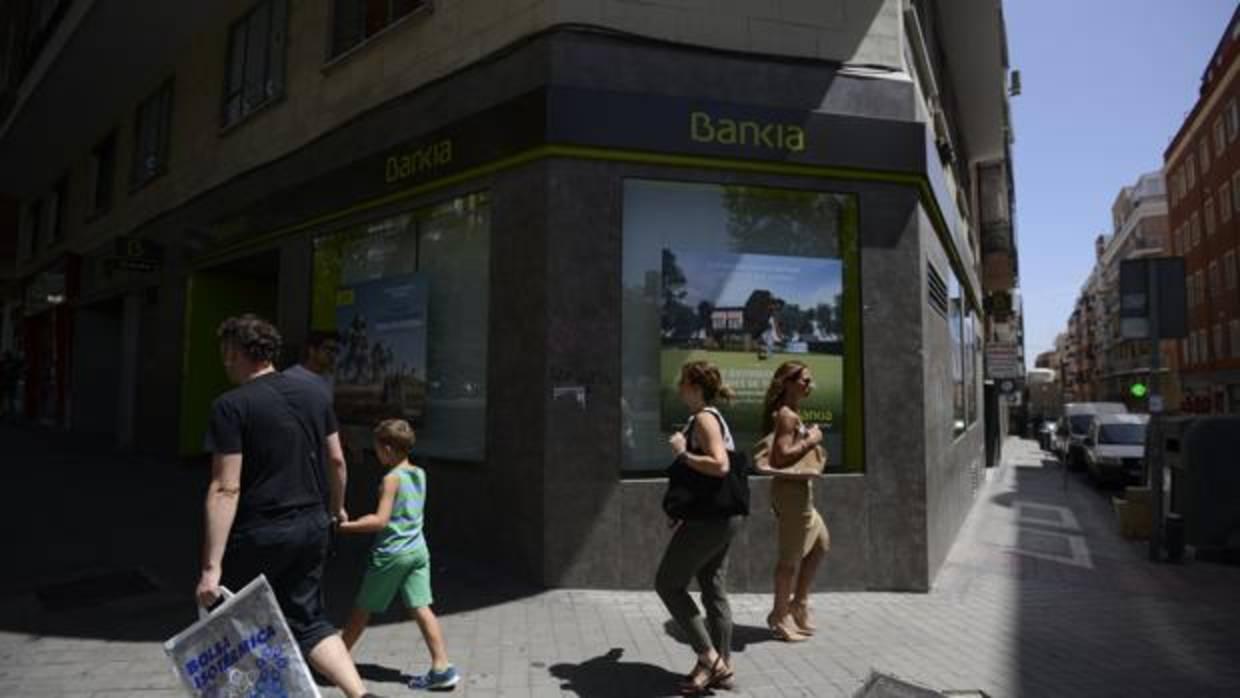 Bankia mantiene en 2.510 empleados los afectados por el ERE por la ...