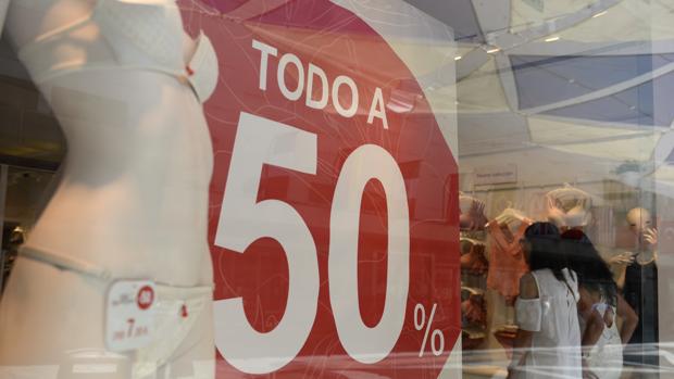 La campaña de rebajas generará 113.820 contratos, según Adecco