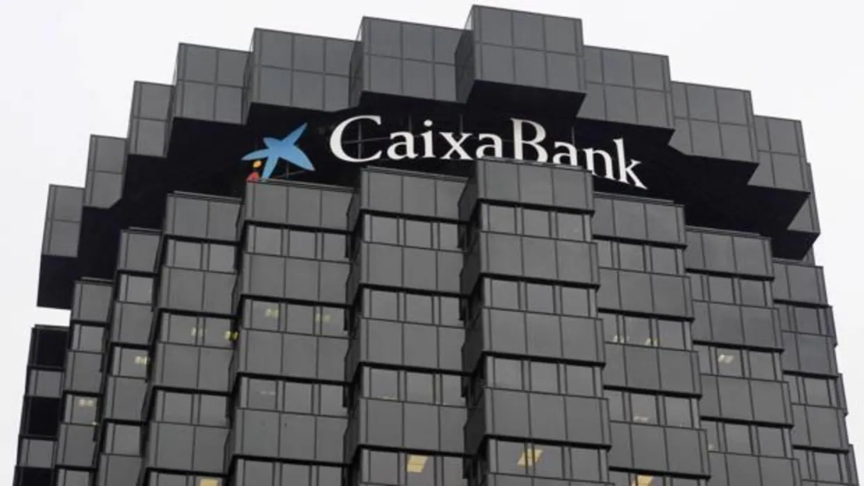 Caixabank prevé un crecimiento moderado en 2018
