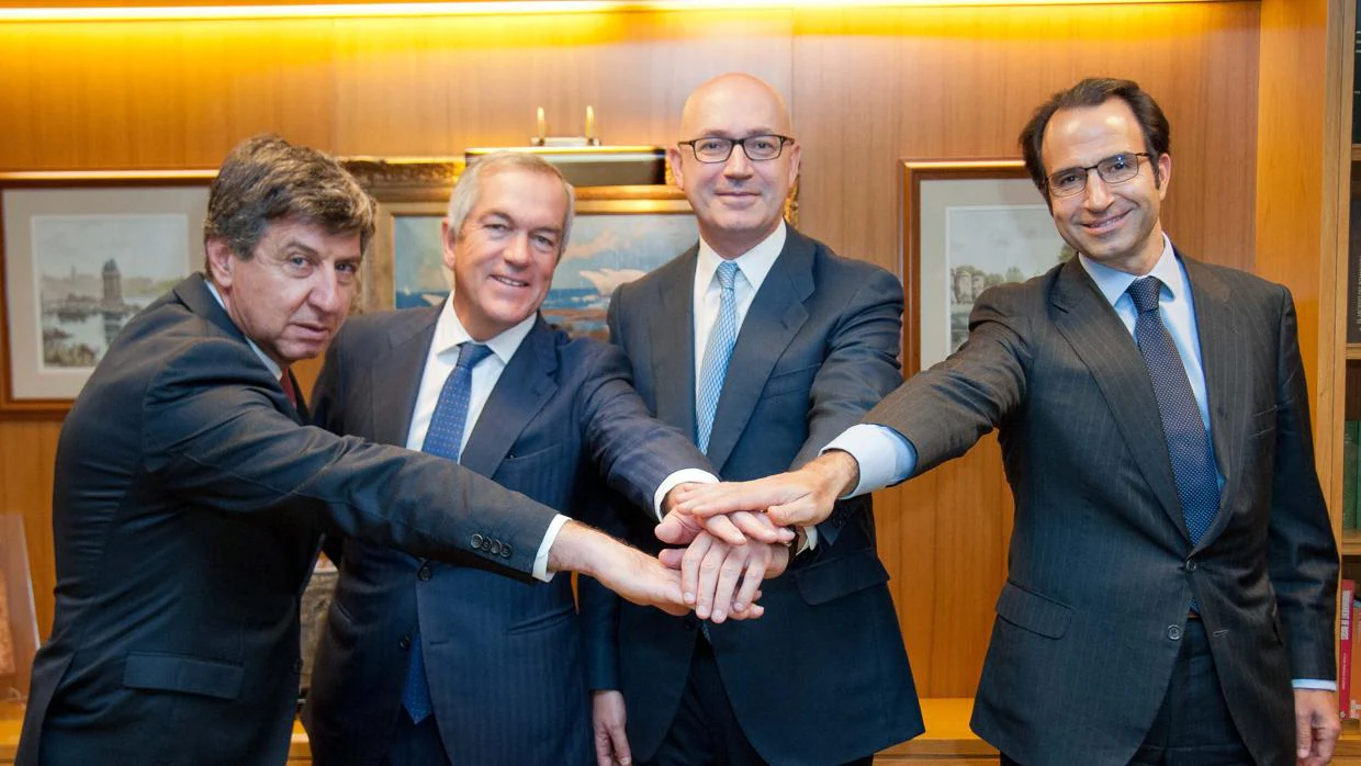 Gabriel Alonso (Banco Santander), Joaquín Arenas (Bank of America), Jesús Nuño de la Rosa (El Corte Inglés) y Oalf Díaz-Pintado (Goldman Sachs)