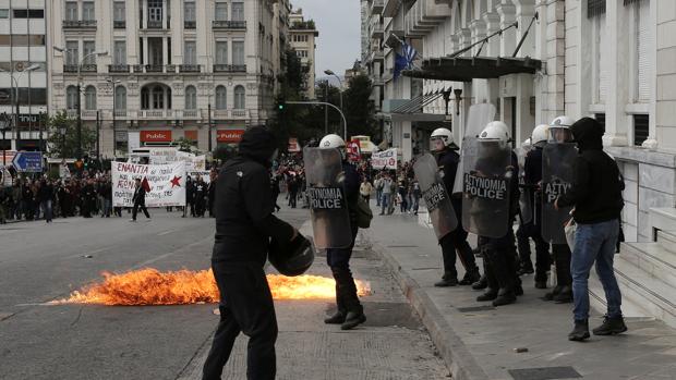 La precariedad laboral echa raíces en la tibia recuperación griega