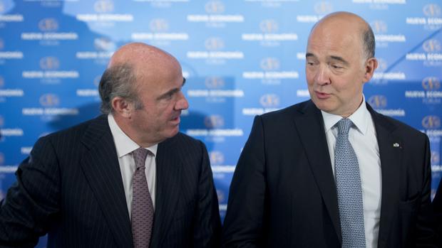 Moscovici se muestra convencido de que Guindos sabrá «cambiar de rol» en el BCE