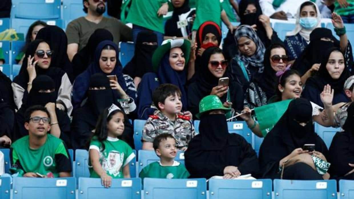 Las mujeres saudíes pueden acudir a los estadios de fútbol desde comienzos de este año