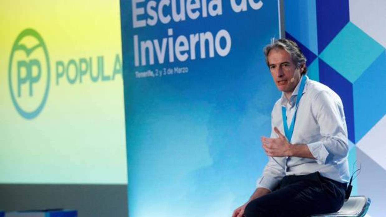 El minsitro de Fomento, Íñigo de la Serna, durante su intervención en la Escuela de Invierno del PP