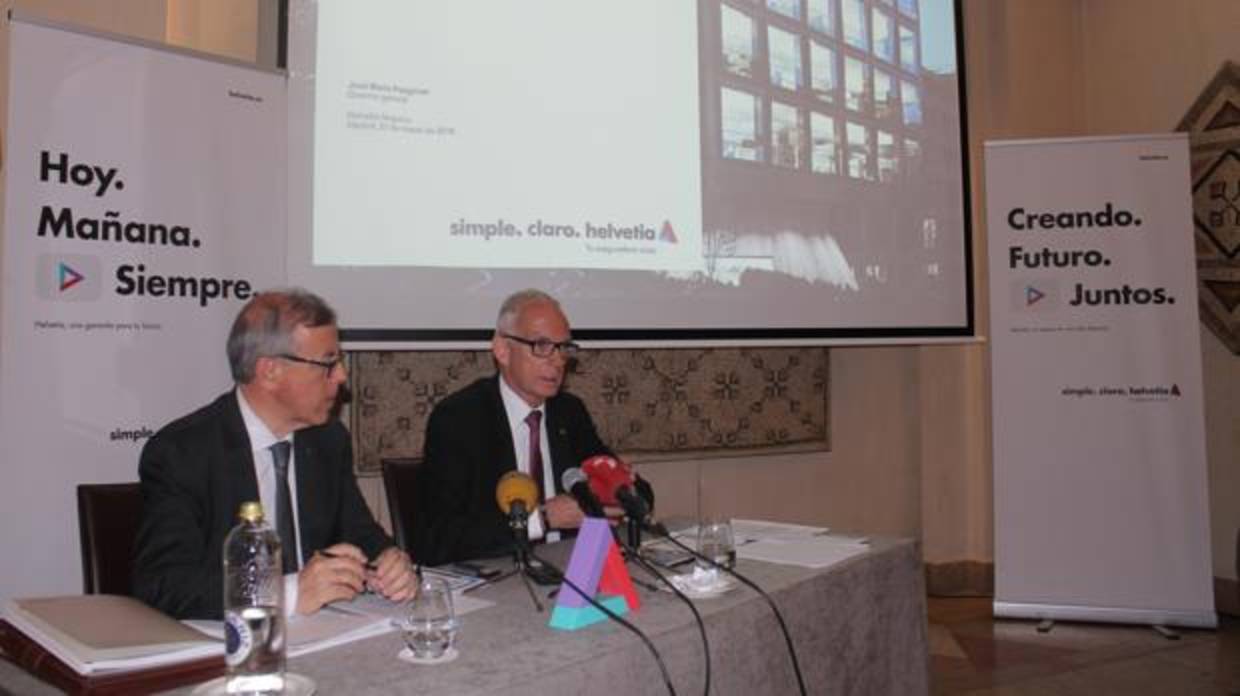 José María Paagman, director general de Helvetia (derecha), presentó ayer los resultados en Madrid