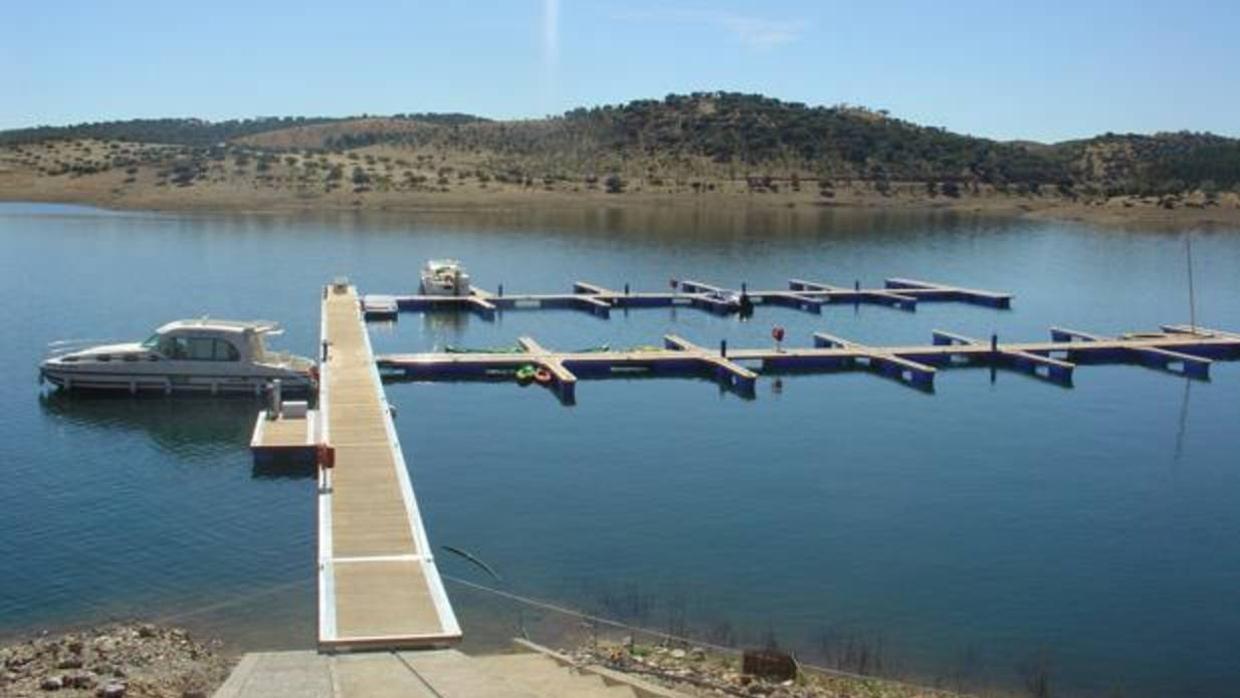 Una imagen del embalse portugués de Alqueva