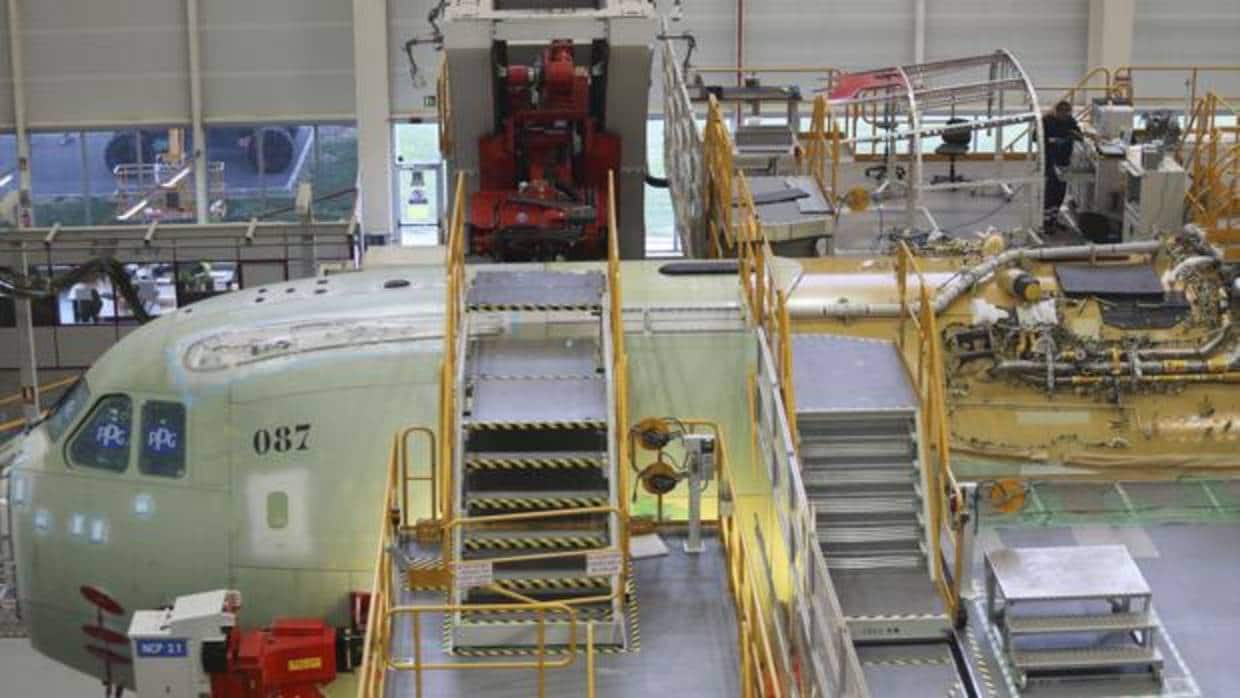 Planta de montaje final del A400M en la factoría de Airbus San Pablo de Sevilla