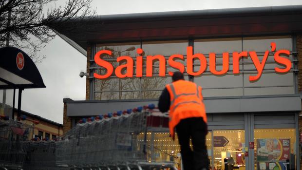 Walmart y Sainsbury's acuerdan crear la mayor cadena de supermercados de Reino Unido