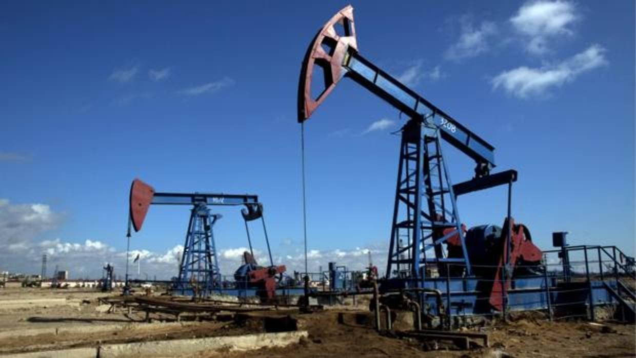 El petróleo supera los 75 dólares, la cota más alta desde noviembre de 2014
