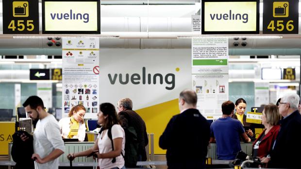 Vueling cancela 222 vuelos para este jueves y viernes por la huelga de pilotos