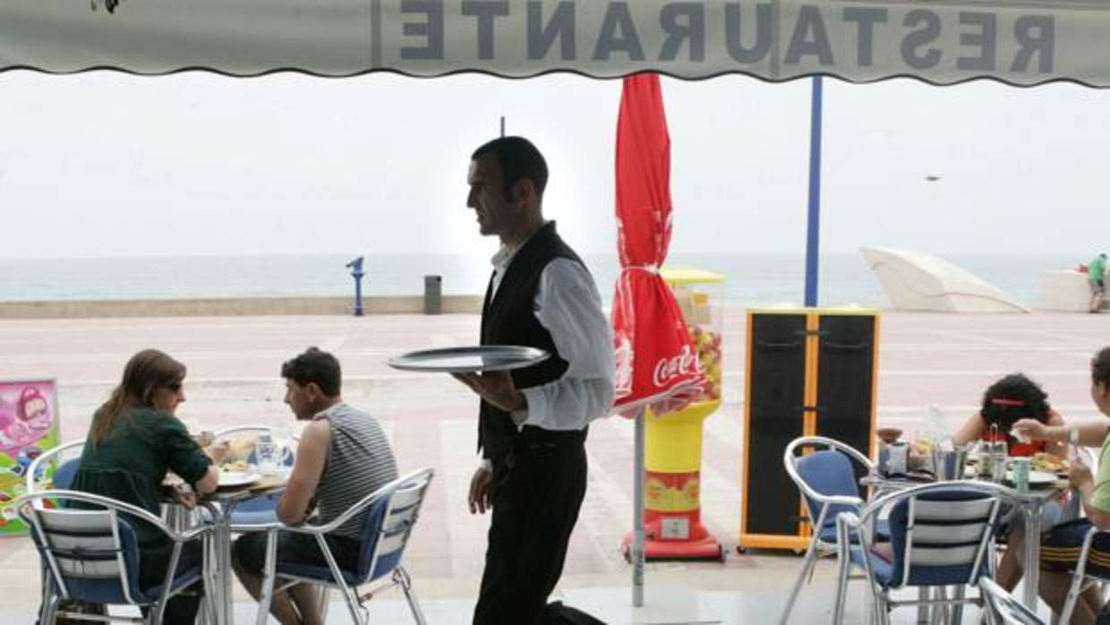 Se espera un verano récord en Andalucía con 126.000 contrataciones