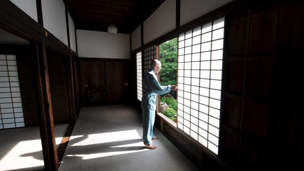 Un monje japonés denuncia al templo budista donde vivía por exceso de trabajo