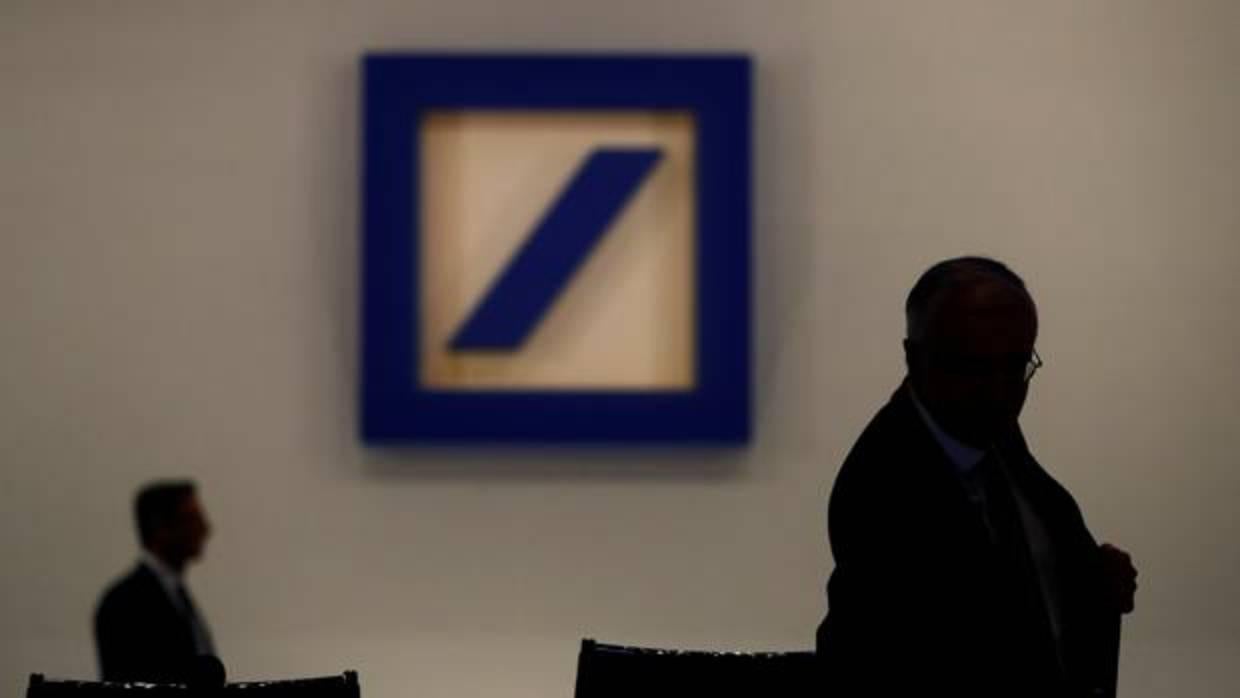 Deutsche Bank no convence a sus accionistas con los masivos despidos