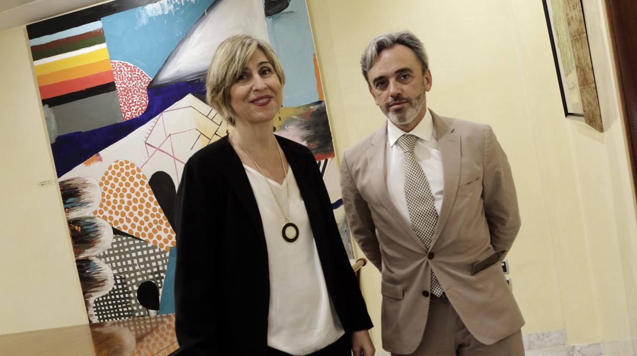 Nuria Vilanova, presidenta de Ceapi, y Manuel Contreras, miembro del consejo directivo