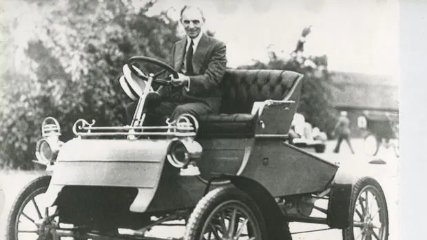 Henry Ford: el hombre que democratizó el coche