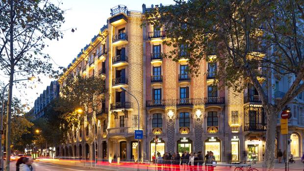 La inestabilidad política lastra en junio la estancia de españoles en hoteles de Cataluña