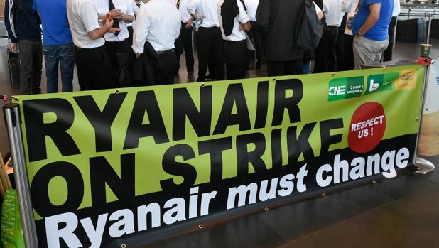 La huelga de Ryanair en directo: hasta 400 vuelos anulados en Europa y 67.000 pasajeros afectados