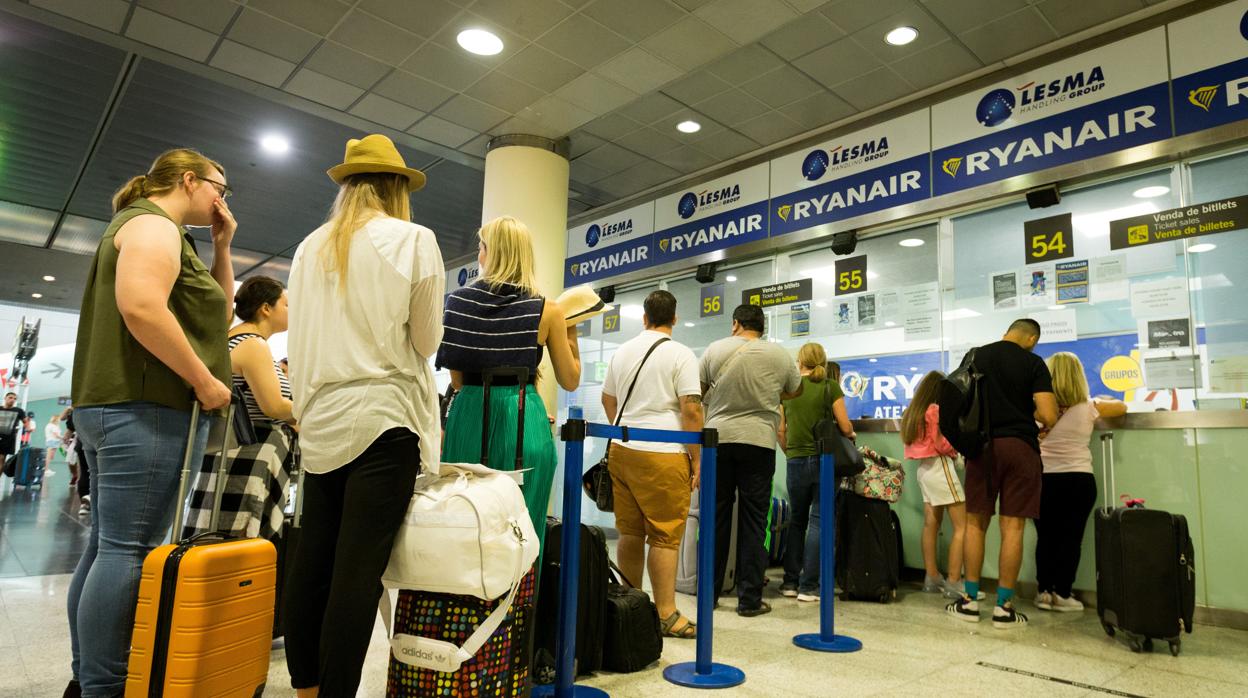 El tráfico de los aeropuertos españoles subió un 3,2% en julio pese a las huelgas