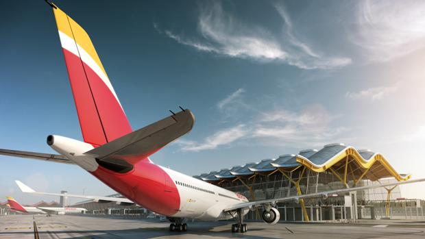 Las aerolíneas apelan al diálogo, preocupadas por la amenaza de huelga de vigilantes en Barajas