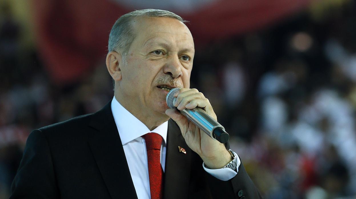 Recep Tayyip Erdogan, presidente de Turquía, dando un discurso en una convención de su partido