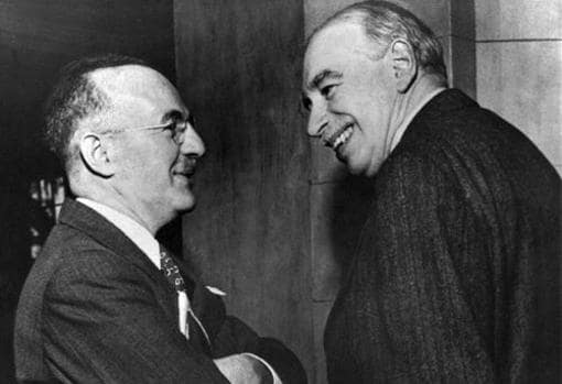 Harry Dexter White (izda) y John Maynard Keynes, «padres» del FMI y el Banco Mundial