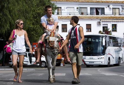 Turistas en la costa del sol