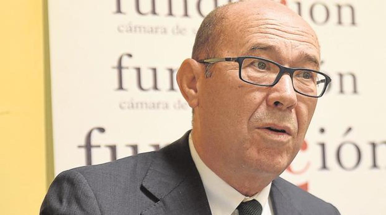 Francisco Ferraro, Francisco Herrero y Manuel Alejandro Hidalgo, en la Cámara de Comercio de Sevilla