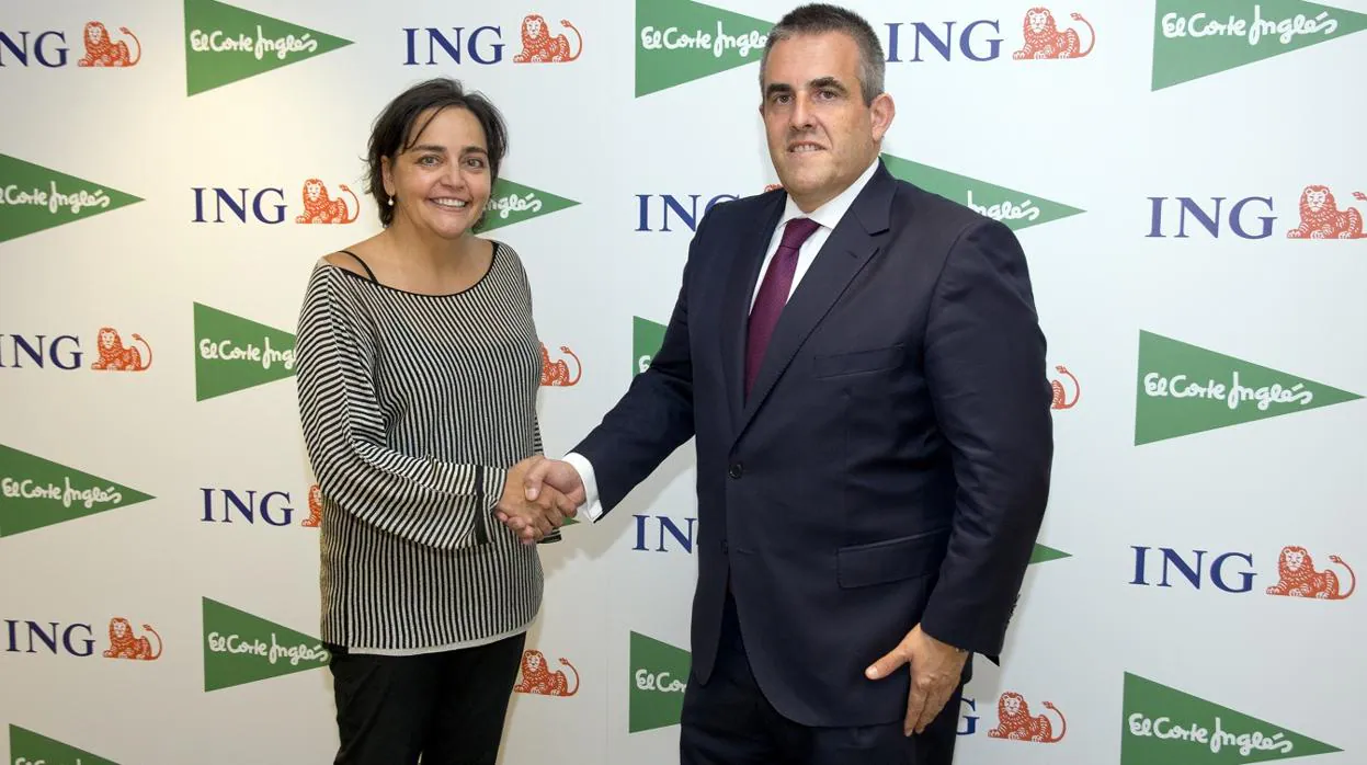 Víctor del Pozo, consejero delegado de El Corte Inglés, y Almudena Román, directora general de Banca para Particulares de ING