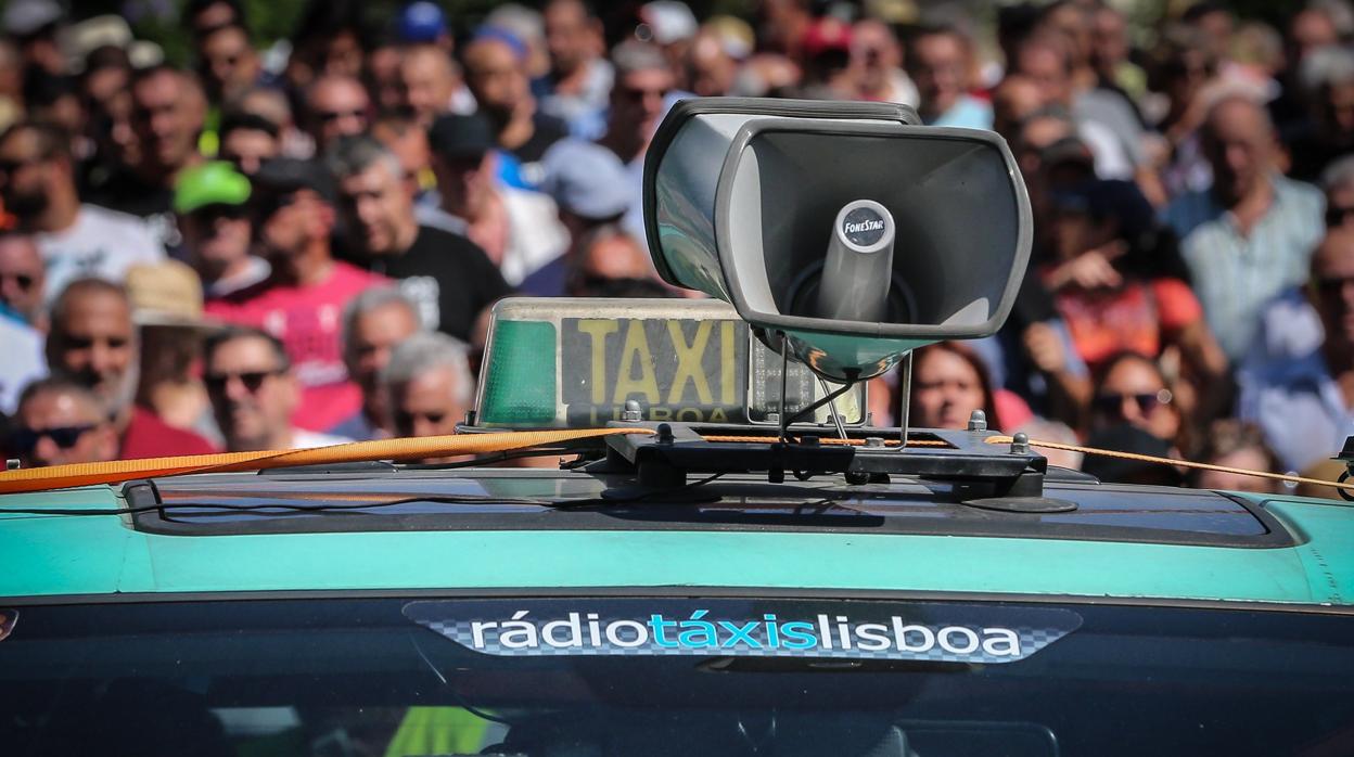 «Algo es algo», ha declarado un portavoz de la Federación Portuguesa del Taxi (FPT)