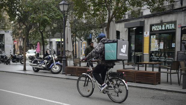 Deliveroo comienza a operar en Palma de Mallorca y Murcia