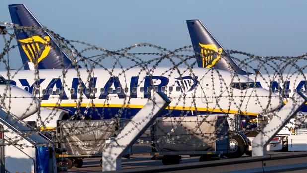 Las aerolíneas se lanzan a la búsqueda de pilotos en pleno conflicto laboral de Ryanair