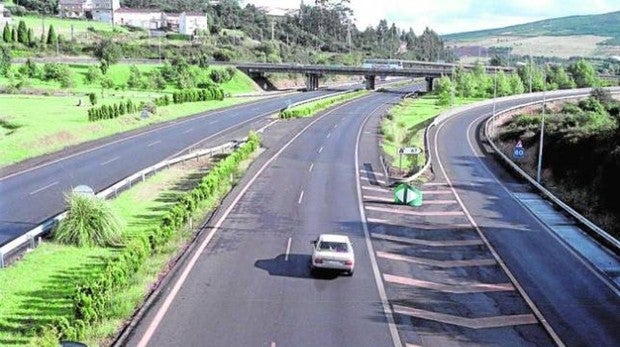 Guerra abierta por Itínere: Globalvia denuncia a Sacyr por no venderle su participación en la concesionaria