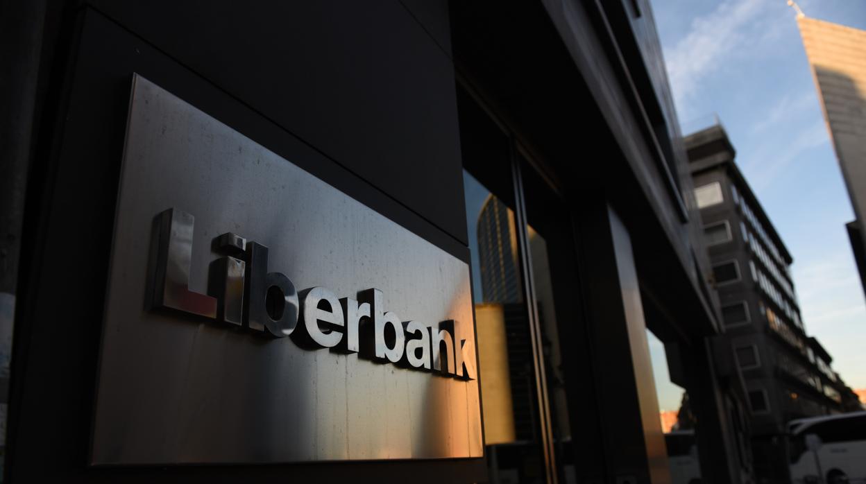 El presidente de Liberbank cree que la sentencia del Supremo necesita «desarrollo»