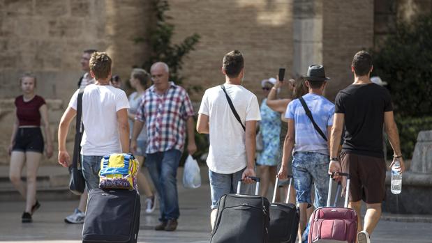 España conserva su atractivo: recibe a 66,2 millones de turistas hasta septiembre, con un 2,5% más de gasto